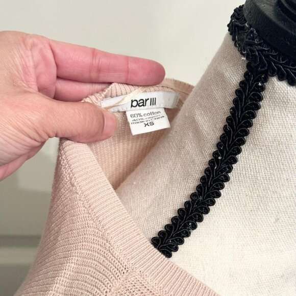 Bar III Long Cream/Tan "Bull + Roses" Three Quarter Sleeve Knit Sweater Top, XS - Picture 5 of 6